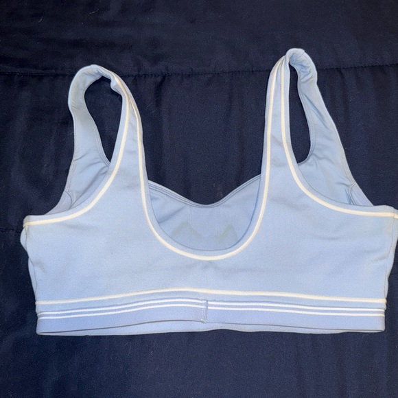 ALO Yoga seashell Sports Bra - Picture 2 of 3